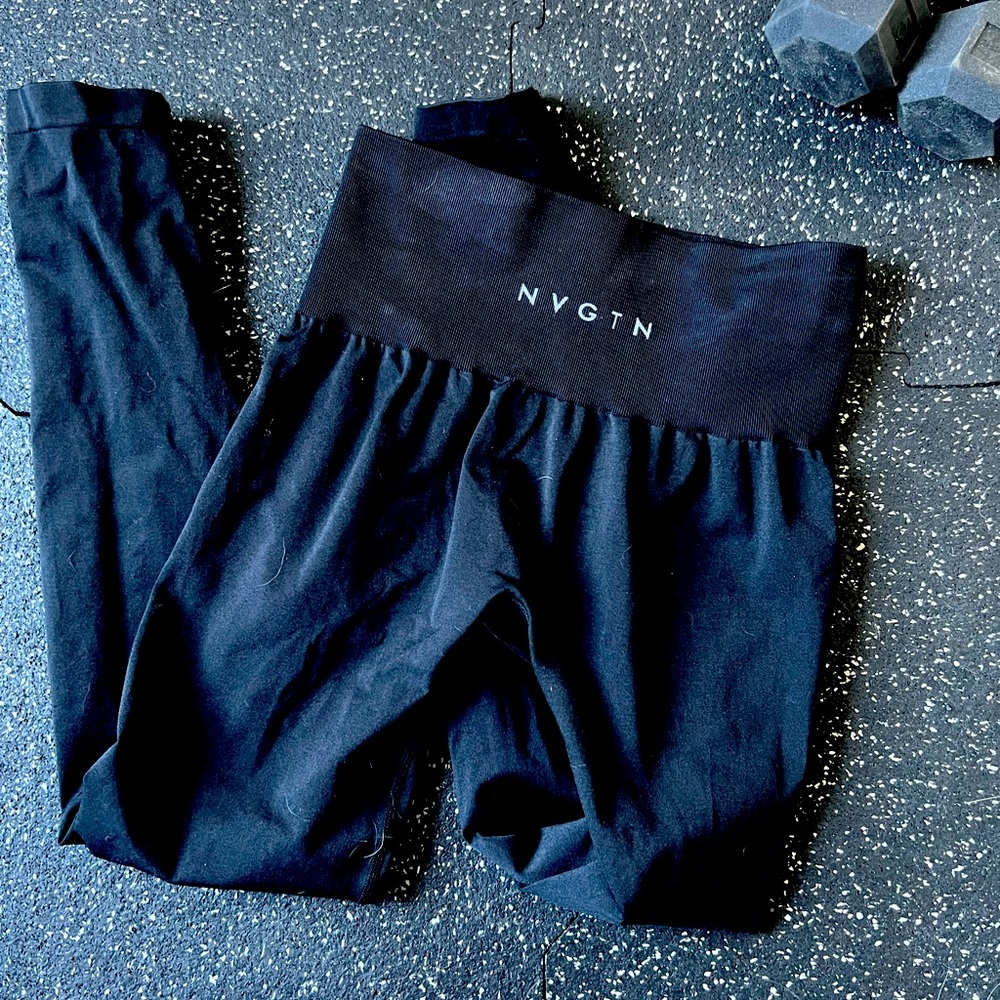 NVGTN Black Signature 2.0 Leggings Size Small